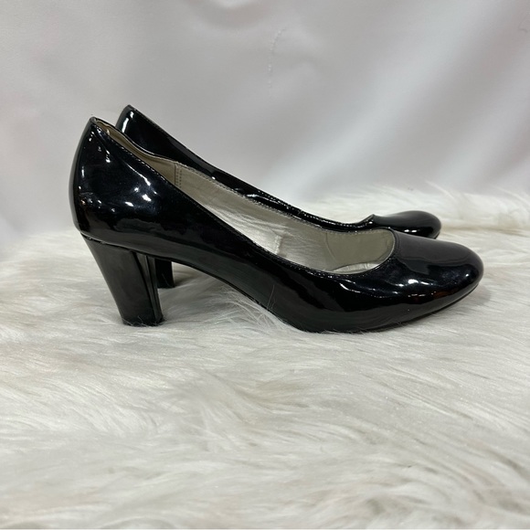 Laura Ashley Patten Leather heels - Picture 3 of 8